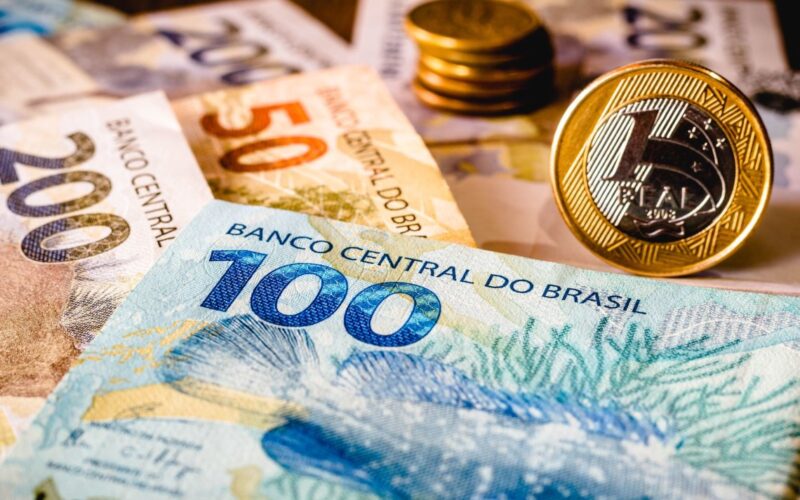 Mercado mantém estáveis projeções para inflação, juros, PIB e dólar