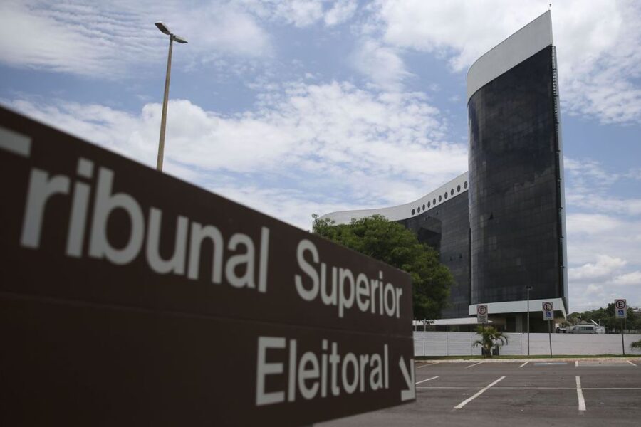 TSE ordena remoção de post falso sobre uso de droga em ato pró-Lula