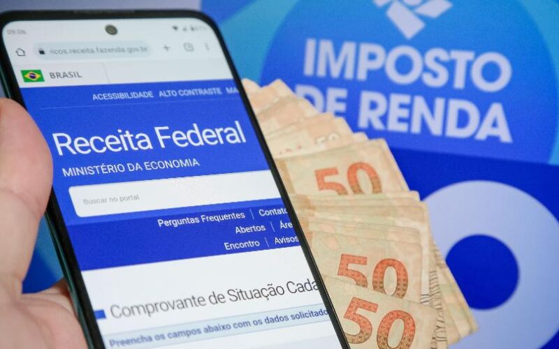 Receita paga nesta terça maior lote de restituição do IR da história