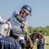 Bilionário indiano morre após engolir abelha durante partida de polo na Inglaterra
