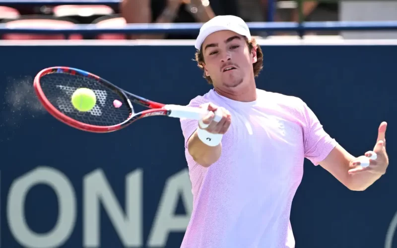 João Fonseca vence mais uma em Wimbledon e garante vaga na terceira rodada