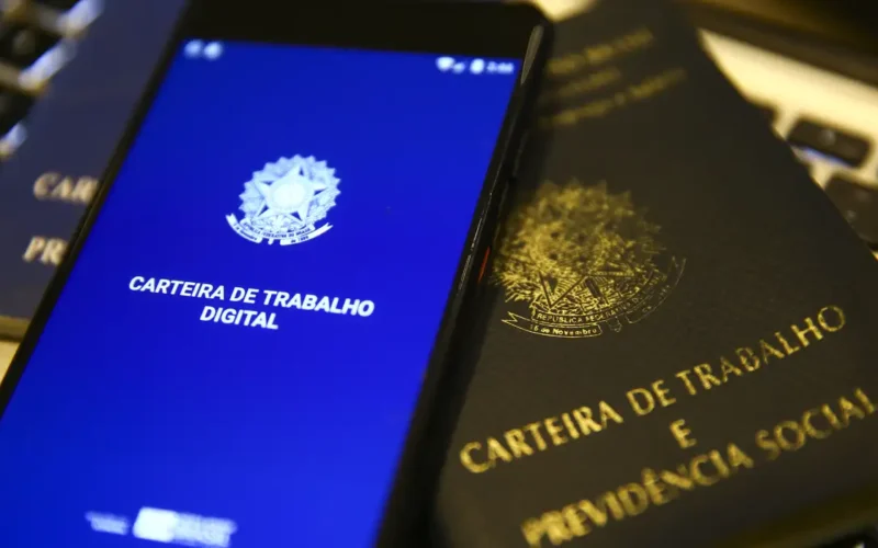 Desemprego no 2º trimestre é 5,4%, o menor já registrado no período