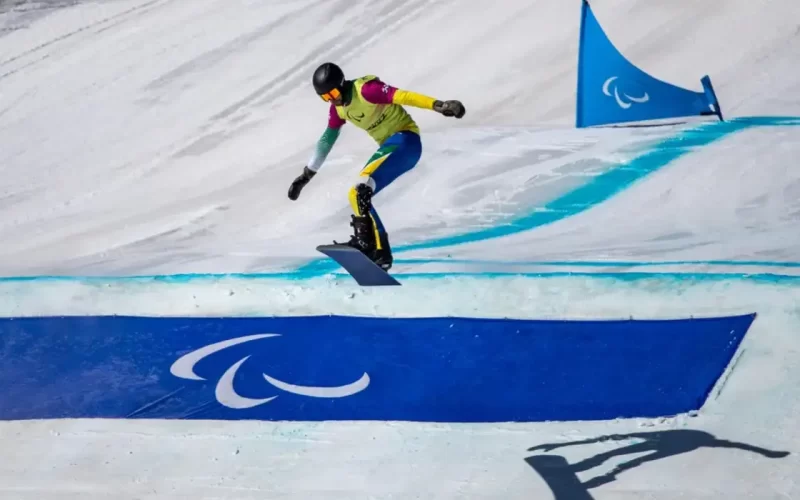 Barbieri sofre queda em pista, a um dia da abertura da Paralimpíada