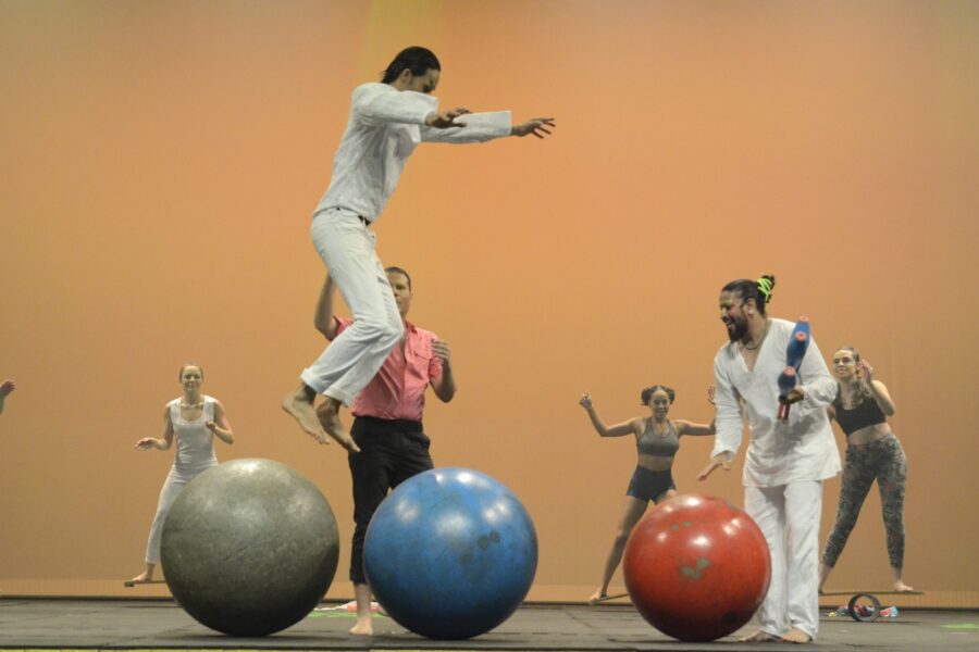 Escola de Circo do Basileu França apresenta “Varieté” e “Pulso da Carne”