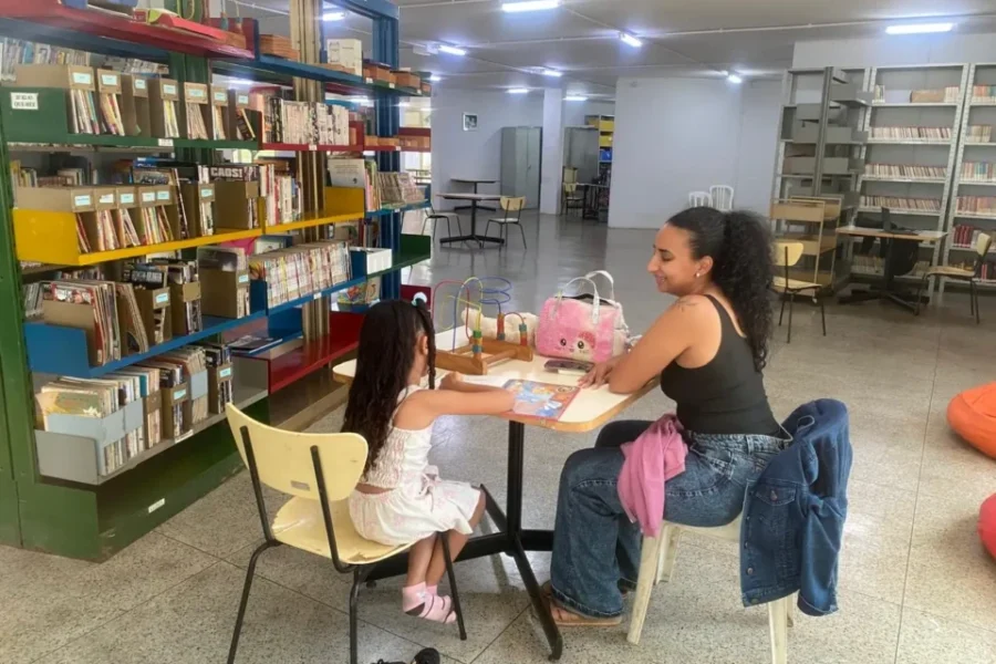 Dia do Livro: bibliotecas municipais de Goiânia oferecem acesso gratuito e incentivam leitura