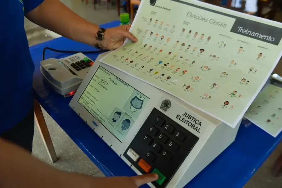 Prazo para tirar ou regularizar título de eleitor termina nesta quarta