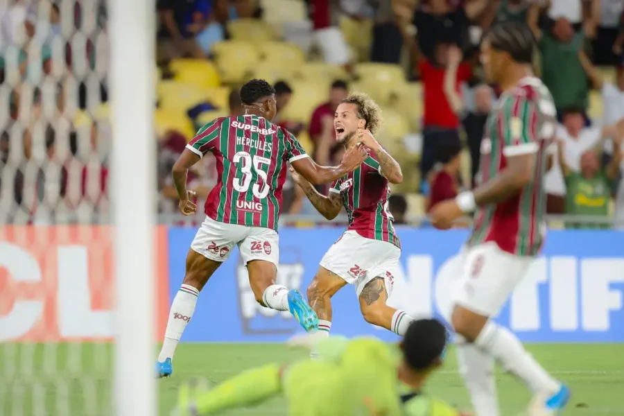 Fluminense avança e Flamengo garante melhor campanha da Libertadores