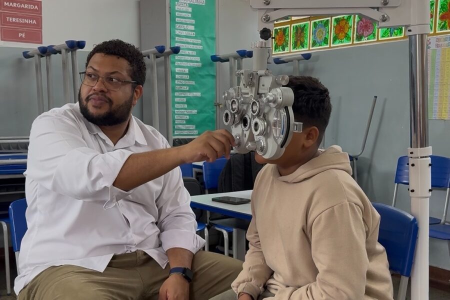 Projeto “Tô Vendo” amplia acesso à saúde ocular para estudantes da rede municipal de Goiânia