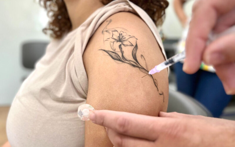 Goiânia amplia prazo para vacinação contra HPV de adolescentes e jovens de 15 a 19 anos