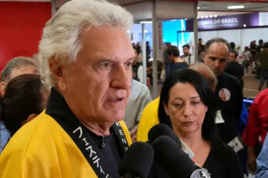 Caiado volta a criticar Flávio Bolsonaro e diz que liderança “não se herda”