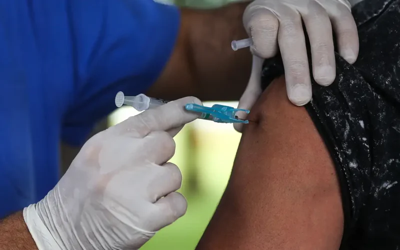 Anvisa aprova nova vacina contra gripe com eficácia de até 73% em adultos