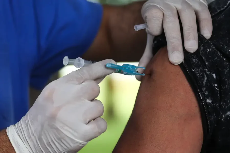 Anvisa aprova nova vacina contra gripe com eficácia de até 73% em adultos