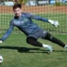 Goleiro Tadeu inicia transição física e pode reforçar o Goiás já em agosto