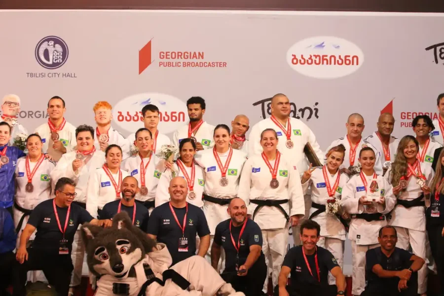 Brasil conquista bronze nos mundiais paralímpicos de judô e triatlo