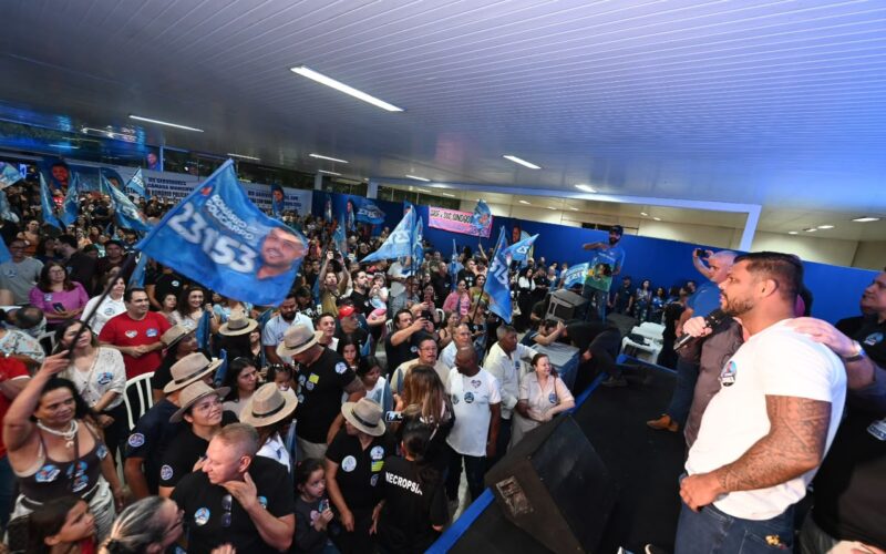 Em encontro com servidores efetivos de Goiânia, Policarpo reafirma compromisso de representação da categoria