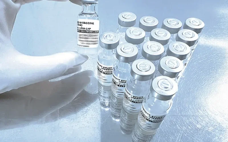 Fiocruz vai iniciar testes da primeira vacina RNAm contra a covid-19 