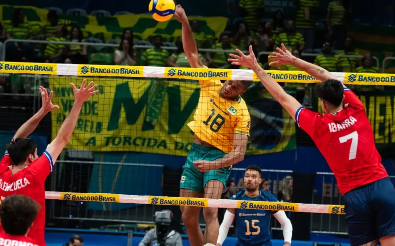Brasil vence Chile na estreia pelo Sul-Americano de vôlei masculino