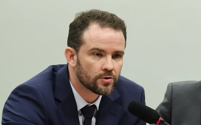Governo aposta no diálogo para cumprir meta fiscal, afirma ministro da Fazenda