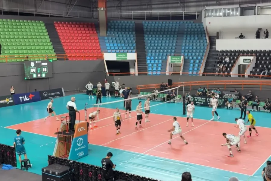 Saneago Goiás vence ProMais por 3 a 0 e garante vaga na final do Goiano de Vôlei