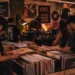 Goiânia recebe evento gratuito com shows e discotecagem em vinil neste sábado