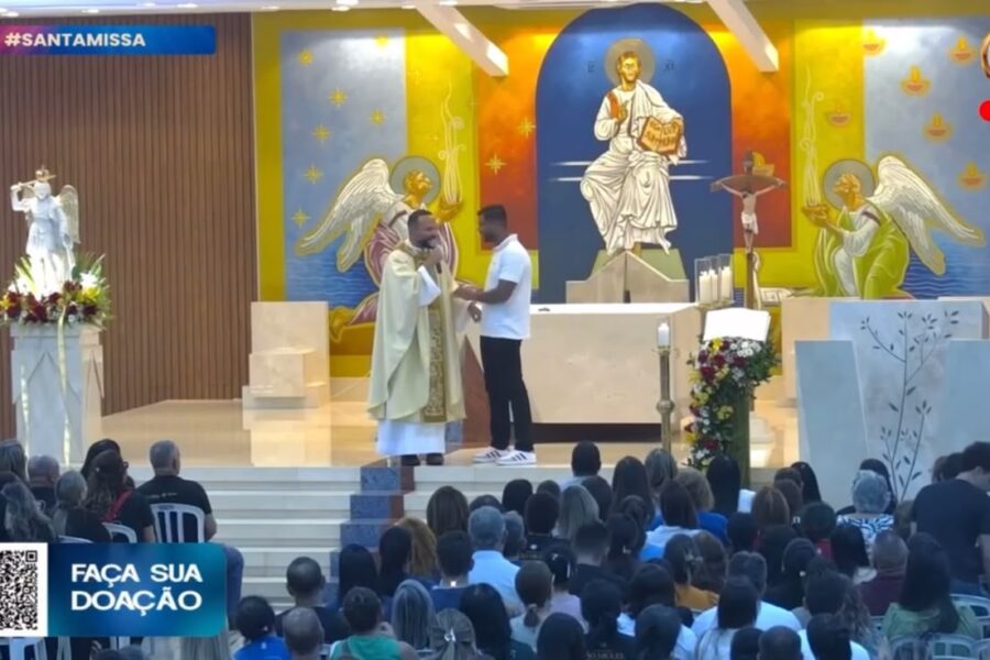 Padre Marcos agradece apoio de Policarpo a obras da Paróquia Nossa Senhora da Assunção